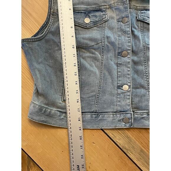 Versona Women's Denim Jean Vest. Button down. Boho Biker Festival. XL - Picture 6 of 7